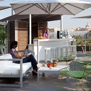Novotel Vieux Port Марсель
